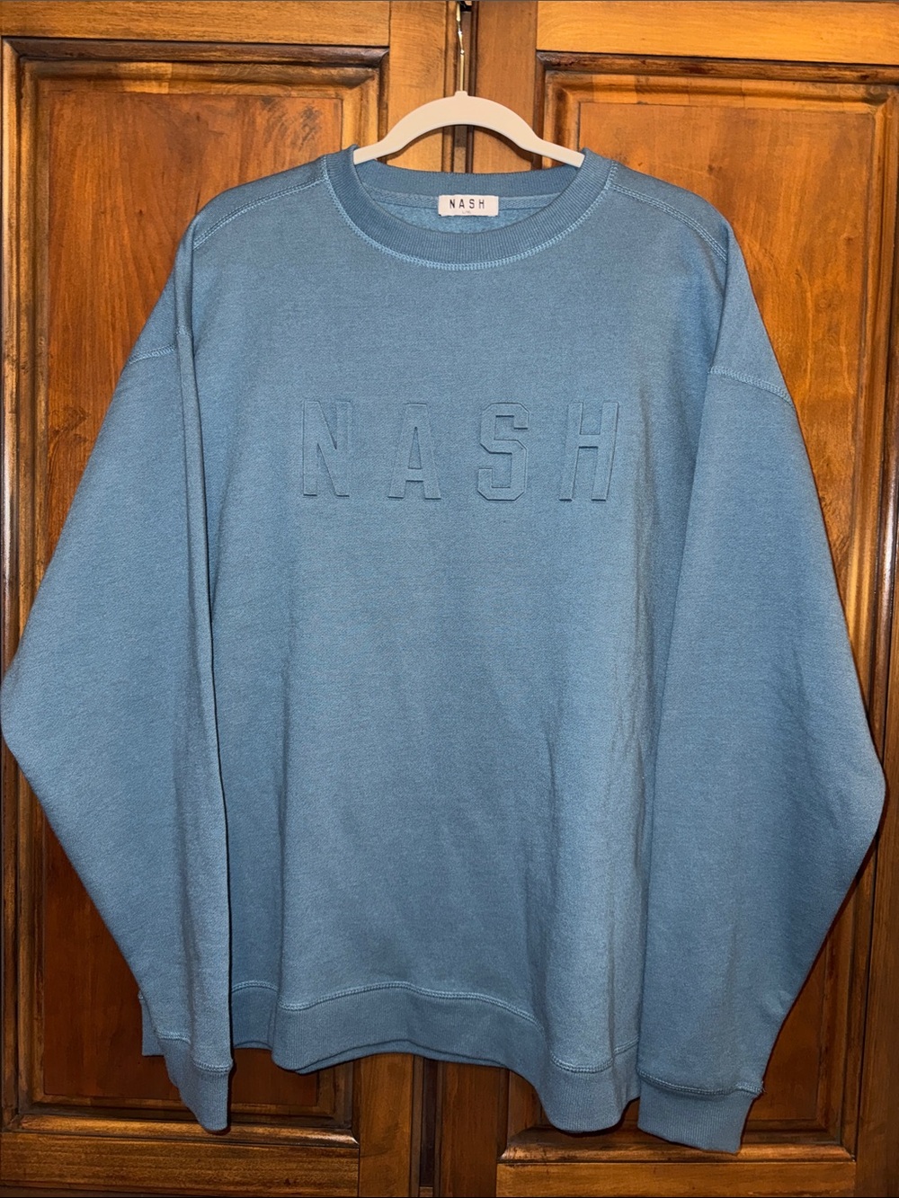 NASH Collection Crewneck Sweatshirt in Ash Blue size L / XL.